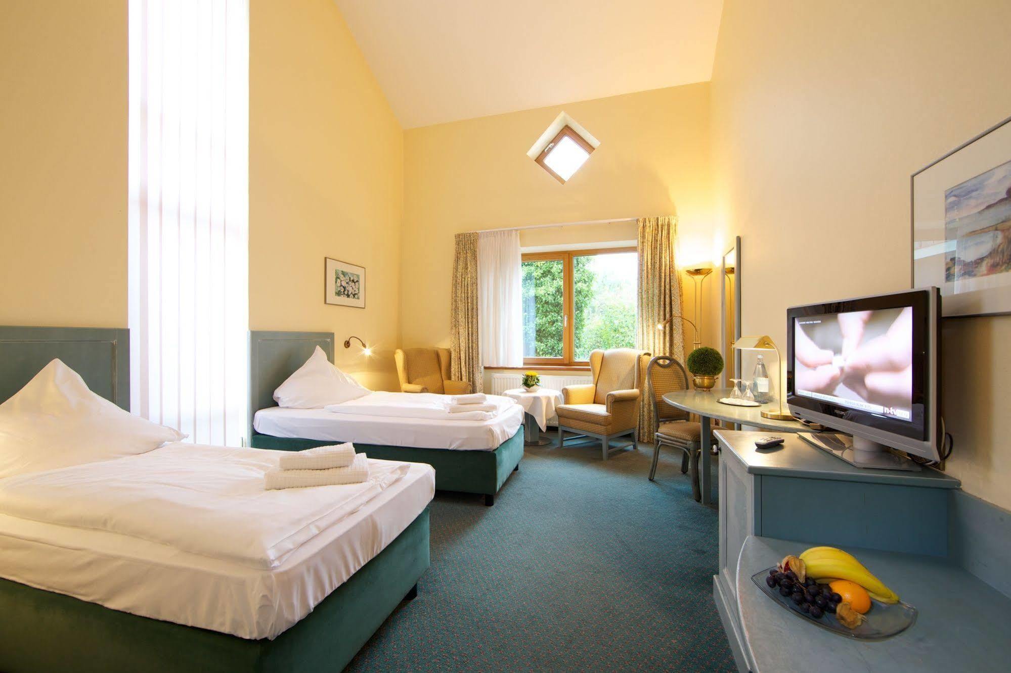 Weinbek Hotel Fockbek Екстериор снимка