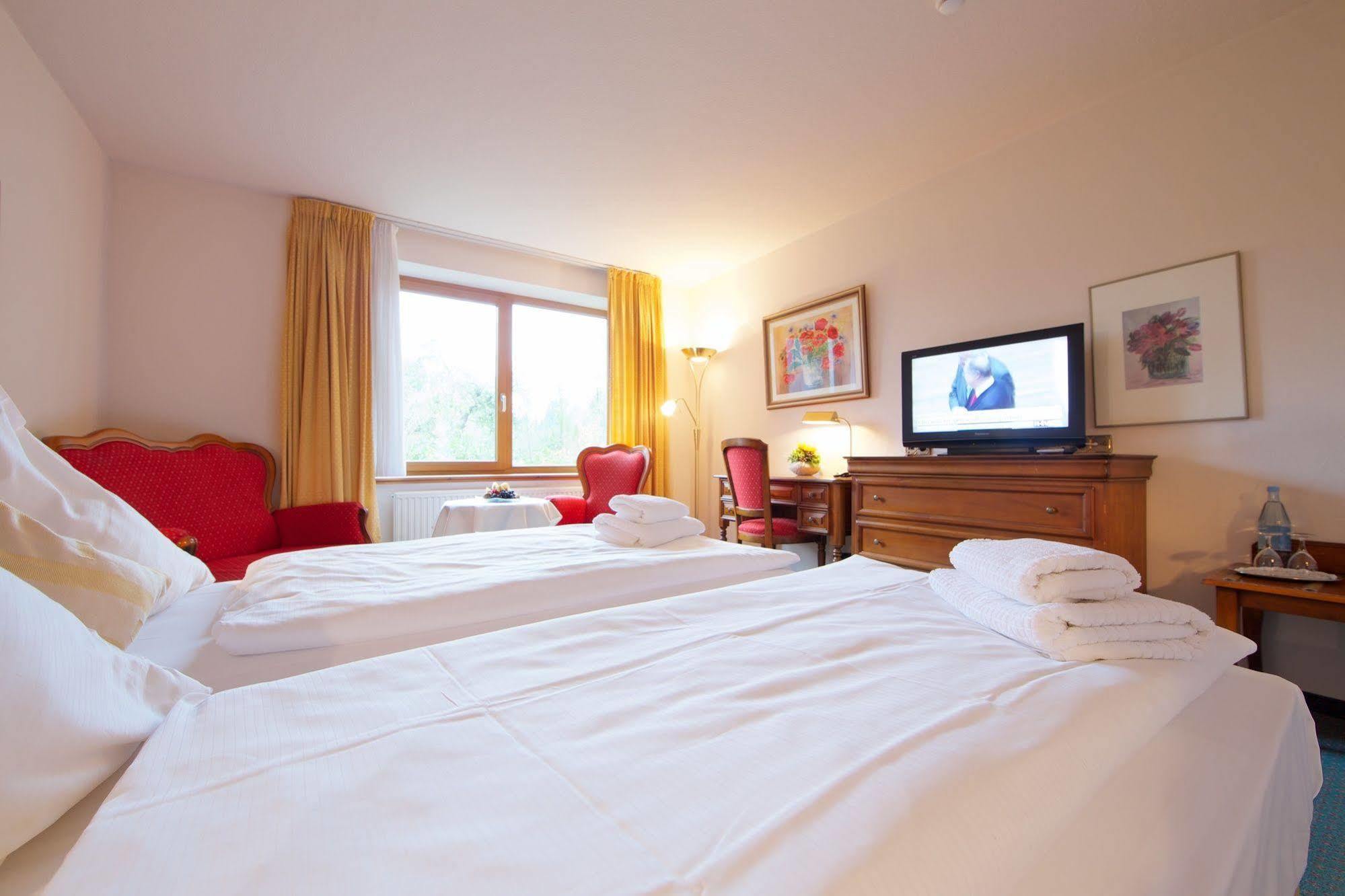 Weinbek Hotel Fockbek Екстериор снимка